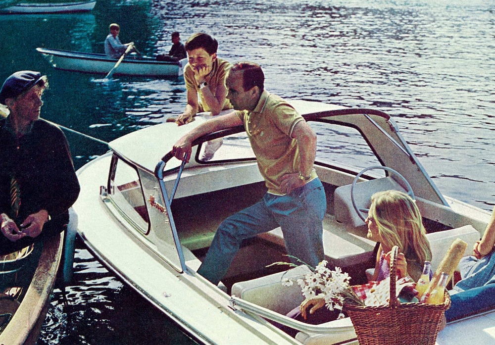 About Fjord cruising motor boats